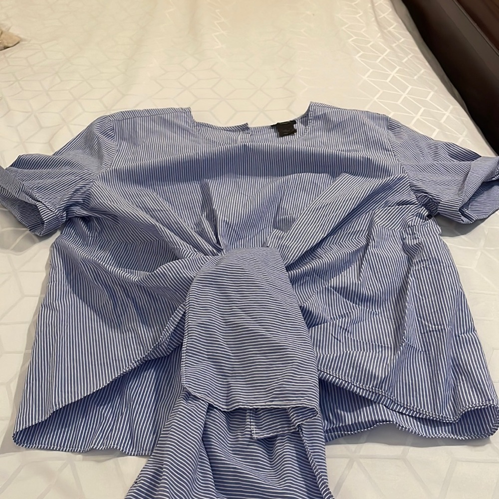Ann Taylor Tie Front Top